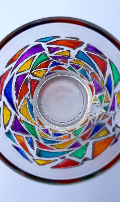 Bemalte Glastasse · Ansicht 3
